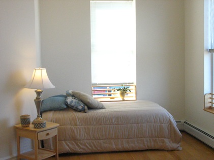 Second bedroom also has a twin bed