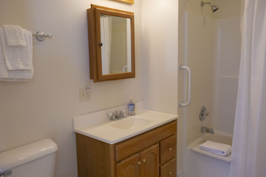 Bathroom in Tide Watcher Suite